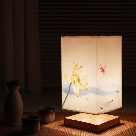 Lámpara de Mesa Japandi | Luz Cálida Suave | Diseño Minimalista de Bambú y Tela