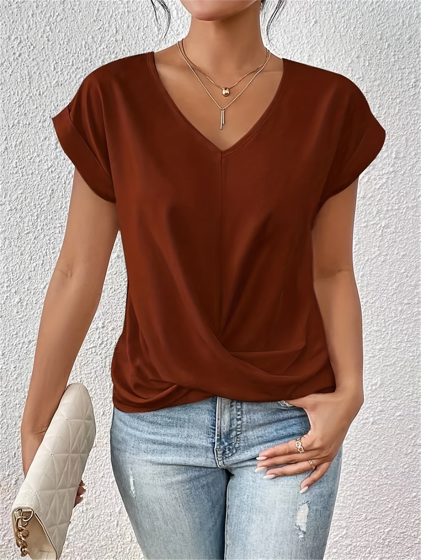 Lote de 2 Camisetas de Cuello en V y Corte Ajustado para Mujer | Ideal para el Trabajo y Atuendos Informales