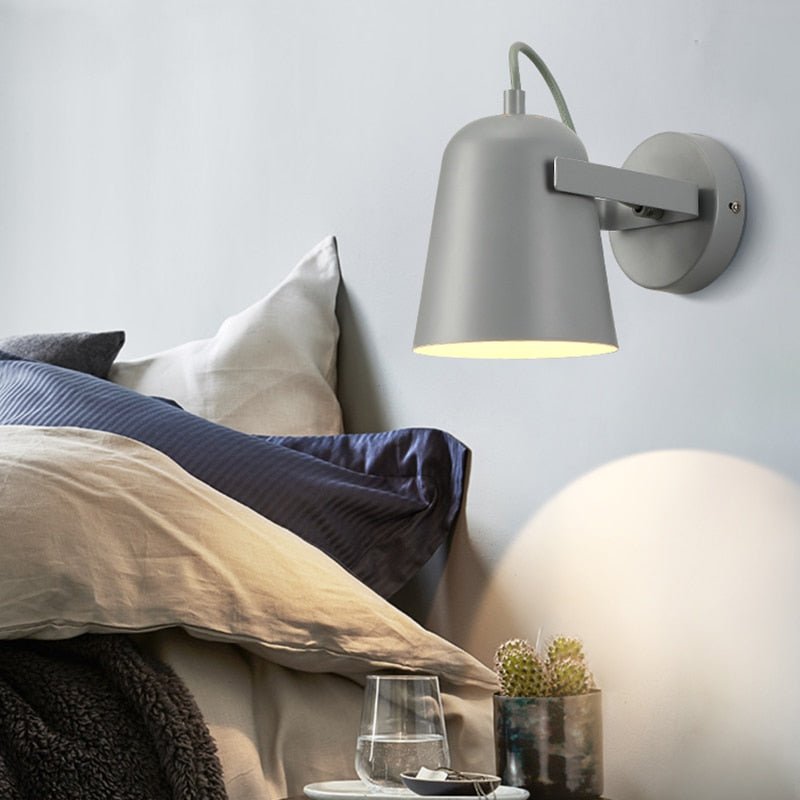 Lámpara de Pared Minimalista | Hierro Resistente | Iluminación para Dormitorio y Sala