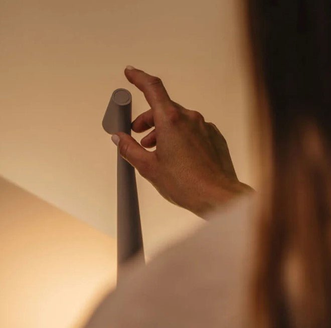 Lámpara de Escritorio LED Inalámbrica | Control Táctil | 3 Niveles de Luz