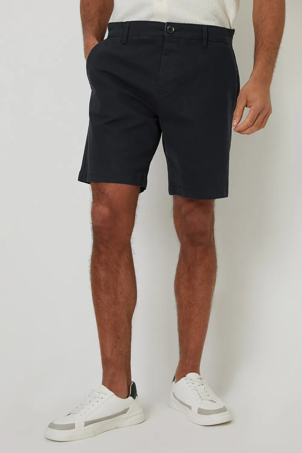 Short Chino Con Múltiples Bolsillos Para Hombres | Ideal Para La Temporada Estival